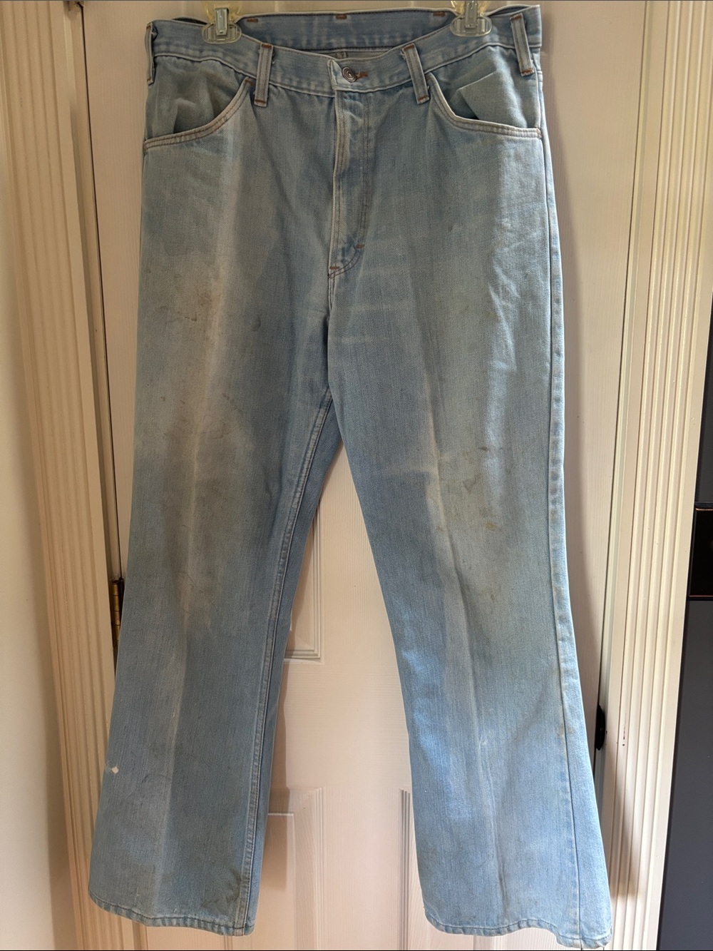 Vintage Light Blue Distressed Men's Denim Jeans 36x32